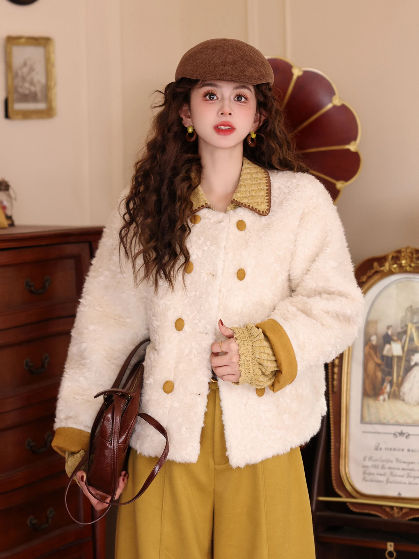 

Уникальная пушистая верхняя одежда Chen Jiajie: женское зимнее теплое свободное пальто в стиле ретро с карманами