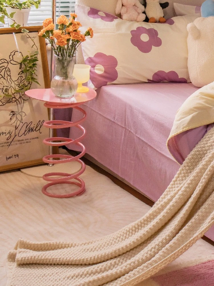 Spring coffee table bedroom bedside cute small table cream wind sofa small coffee table