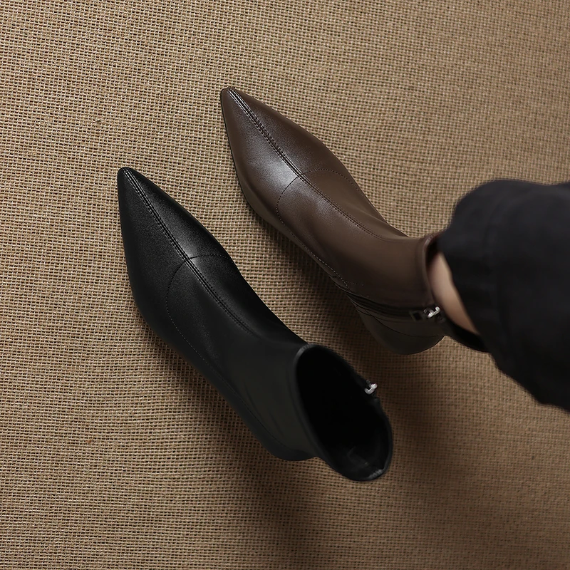 

2026 новые осенне-зимние женские ботильоны высотой 22-24,5 см, современные узкие ботинки из эластичной микрофибры с острым носком и боковой молнией на высоком каблуке