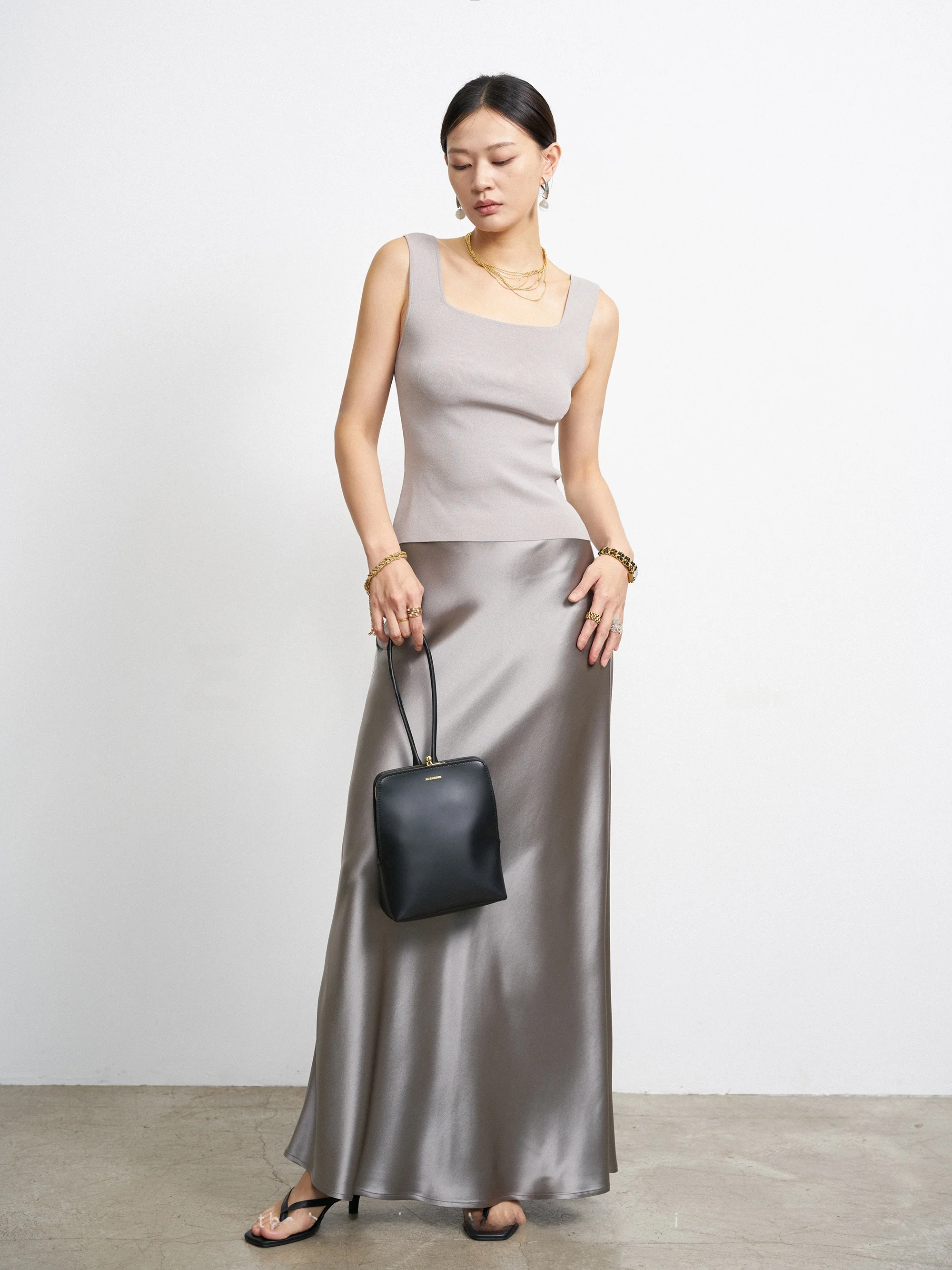 

Женская летняя тонкая эластичная длинная юбка А-силуэта с высокой талией из ацетатного атласа для повседневной носки, простая и элегантная