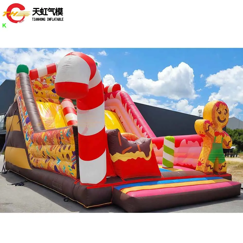Parco giochi gonfiabile gigante commerciale del buttafuori gonfiabile del pan di zenzero della scivolo di Natale con lo scivolo in vendita