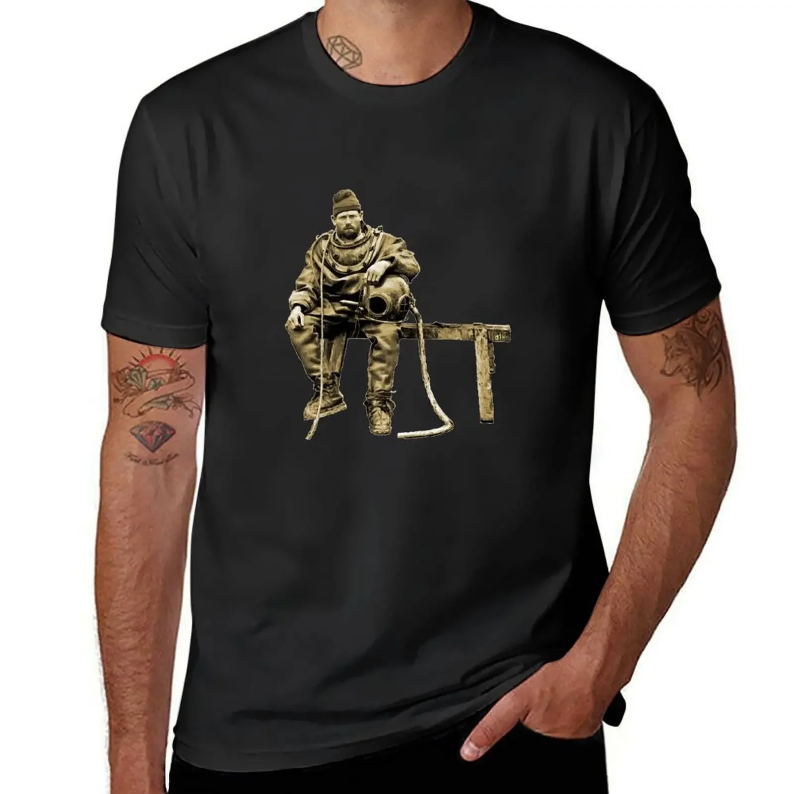 Vintage 19th Century British Diver with Diving Helmet T-Shirt tops basketball graphic tees summer tops blacks cotton t shirt men