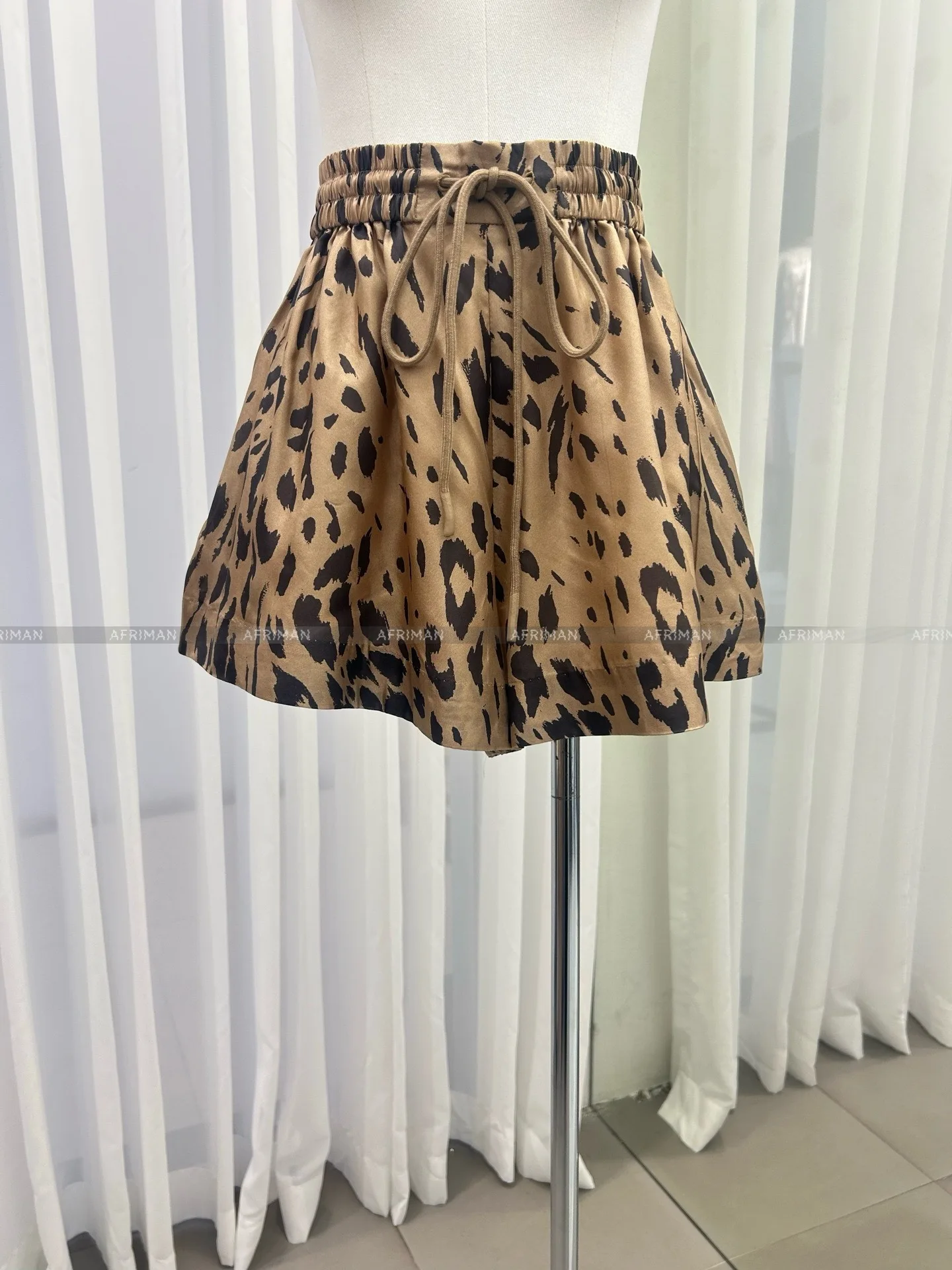 Women 3D Flower Decoration Collar Lantern Long Sleeve Leopard Print Loose Silk Blouse Top+ Elastic Waist Shorts Set