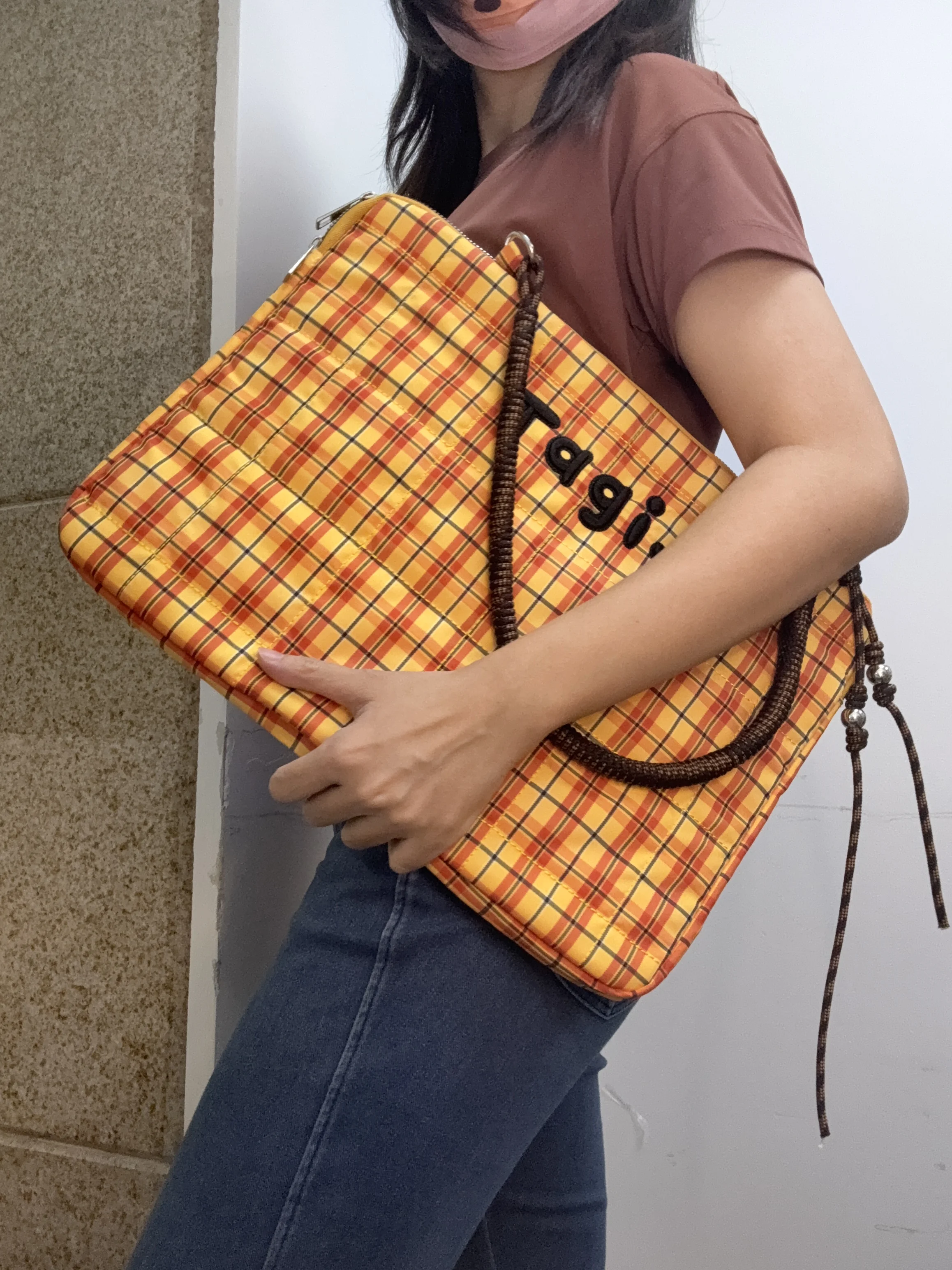 Sac à dos brodé perlé pour ordinateur portable, sac à dos unisexe, plaid jaune-orange, couleurs assorties, tissé, grand, style universitaire, mode étudiante, 15 po