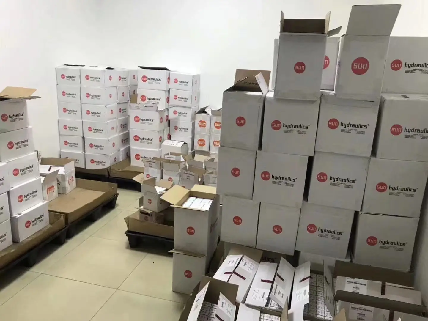 CXJA-XZN CXJAXZN SUN الهيدروليكية المنشأ تدفق حر الأنف إلى الجانب تحقق خرطوشة صمام إدراج تنافسية