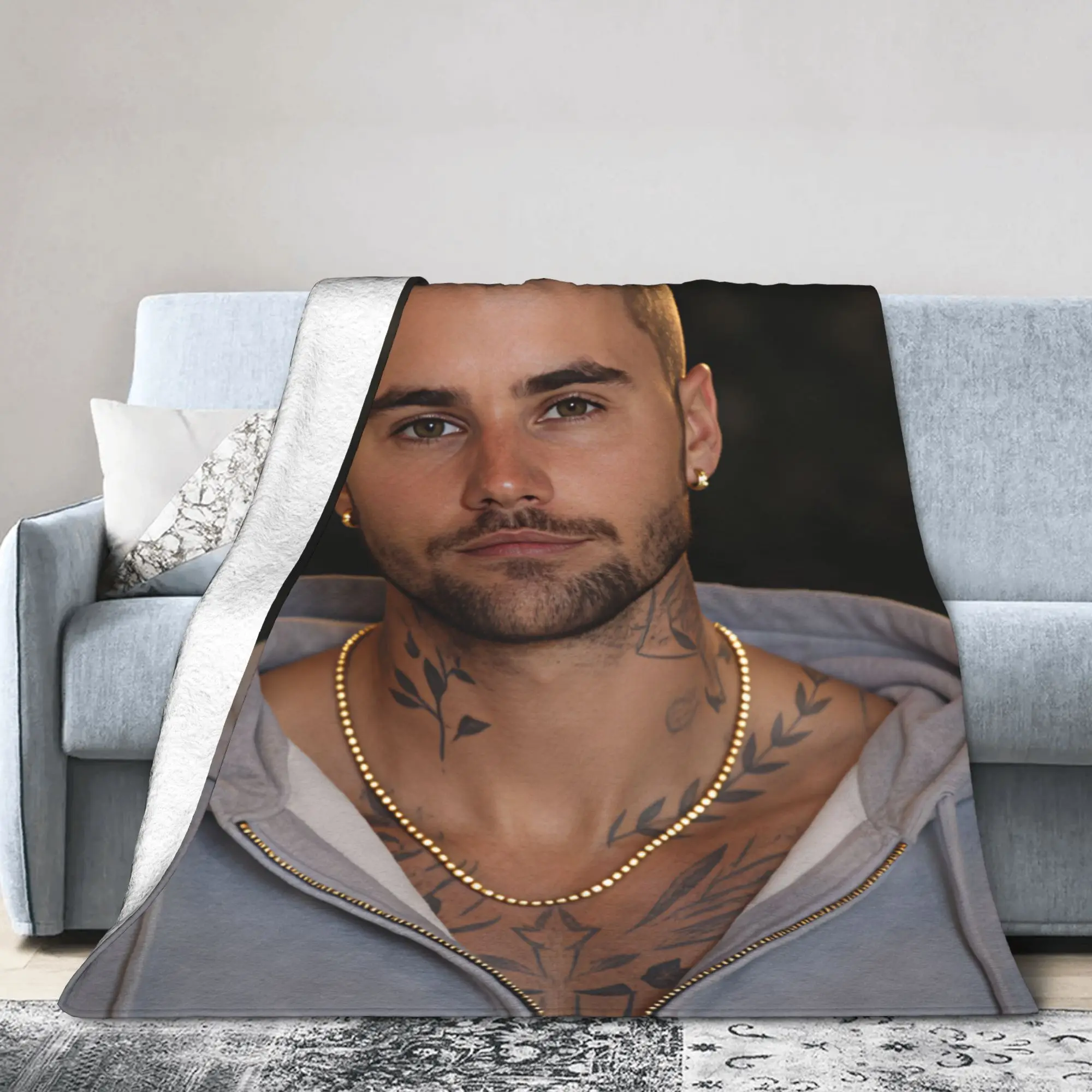 Warm Blanket Airplane Travel Justin Bieber Buzz Cut Beard Portrait Throw Blanket Flannel Bedspread For Home Decor Sofa Bed Cover
