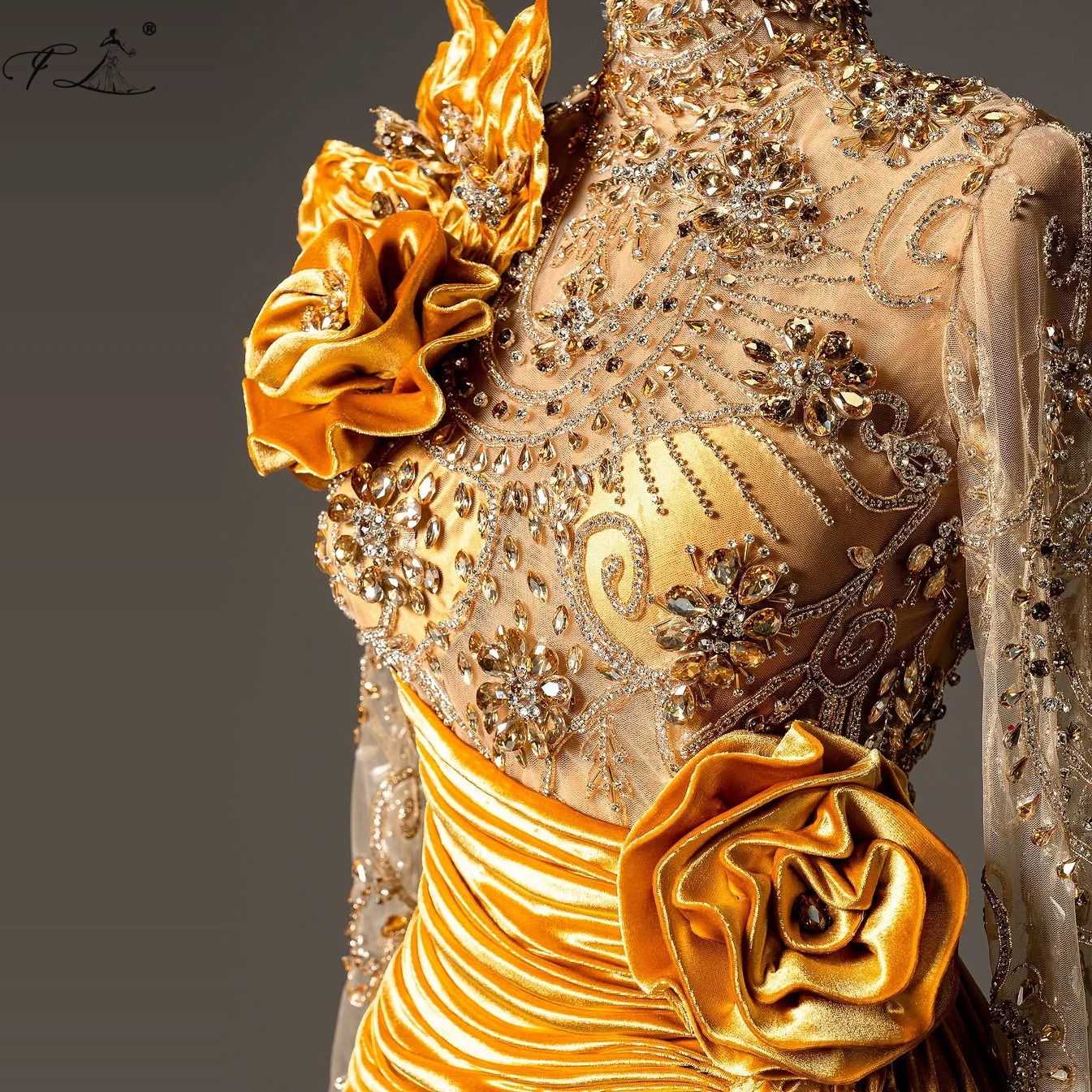 ゴールド 3D 花柄ベルベットドレス クリスタル マーメイド イブニングドレス トレイン シアー パーティードレス 長袖 カクテル プロムドレス カスタマイズ可能