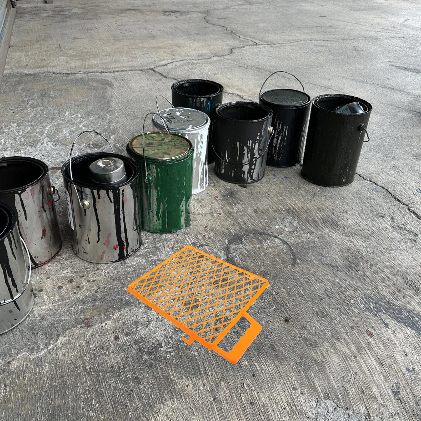 

Plastic Liner Small Tray Bucket Paint Tray Grid Paint Bucket Grid Roller Palette Grids for Painting DIY Projects