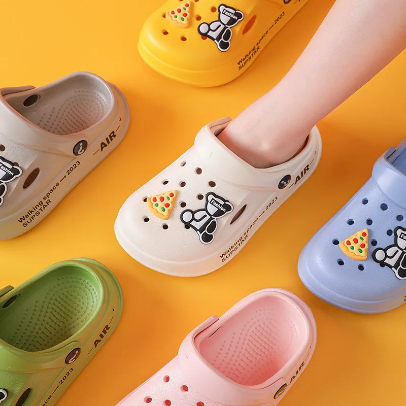 2026 New Cartoon Bear Children Hole Shoes Non-slip EVA Boys and Girls Indoor Slippers Outside Cartoon Clogs Sandals Slides