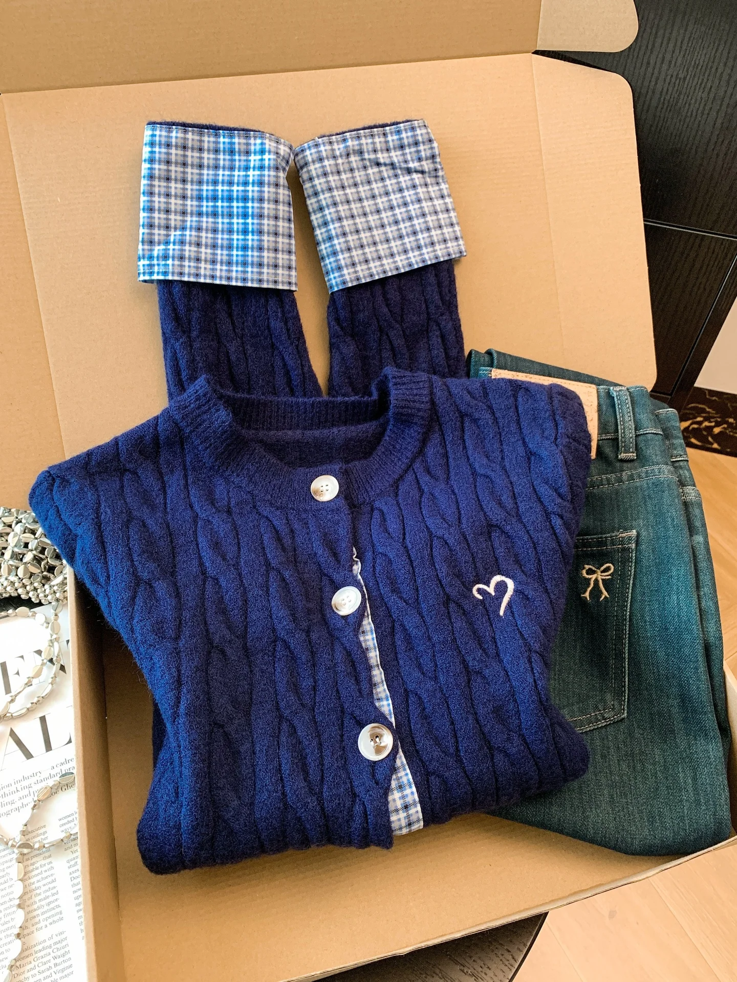 

Korean College Sle Plaid Splicing Knitted Cardigan Women's Spring Autumn Design Sense Small Cro Love Embroidery Top