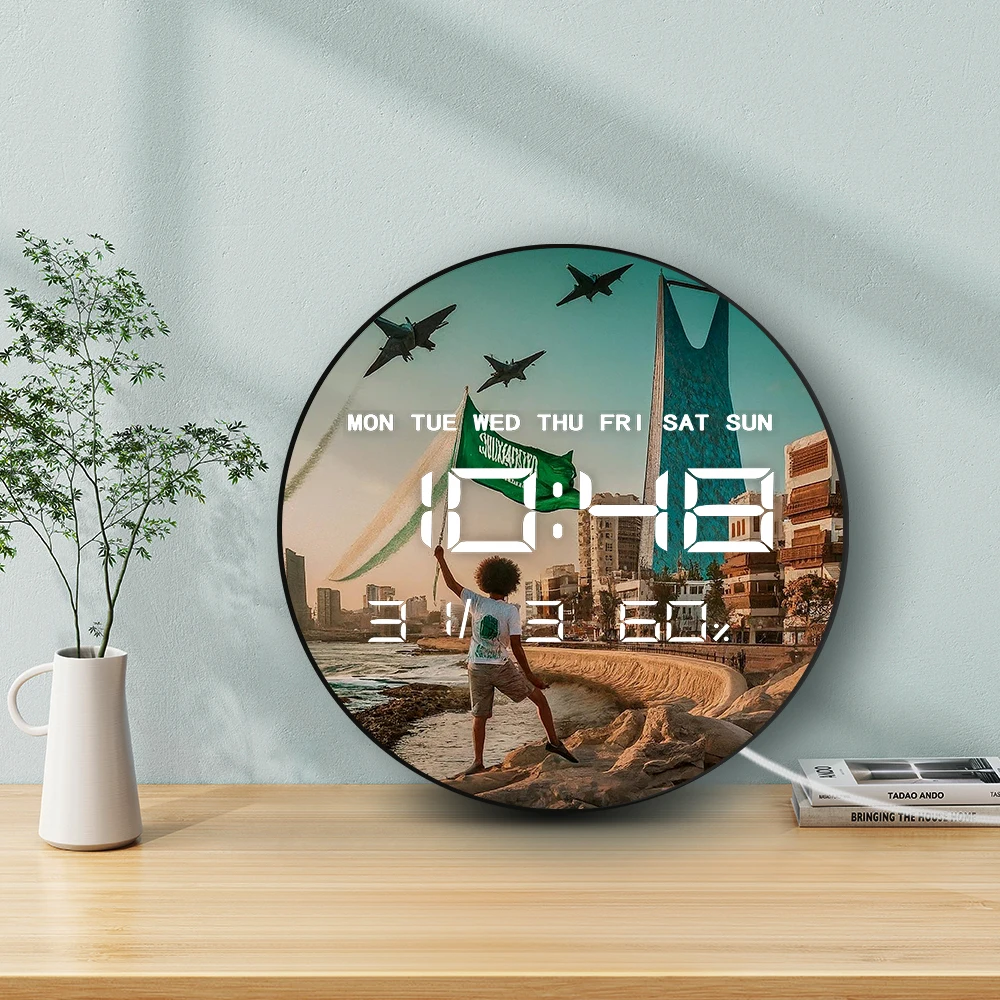 علم المملكة العربية السعودية ساعة حائط بتصميم عصري مع مؤقت وعرض درجة الحرارة وأفق إسلامي لديكور المنزل وساعة إلكترونية