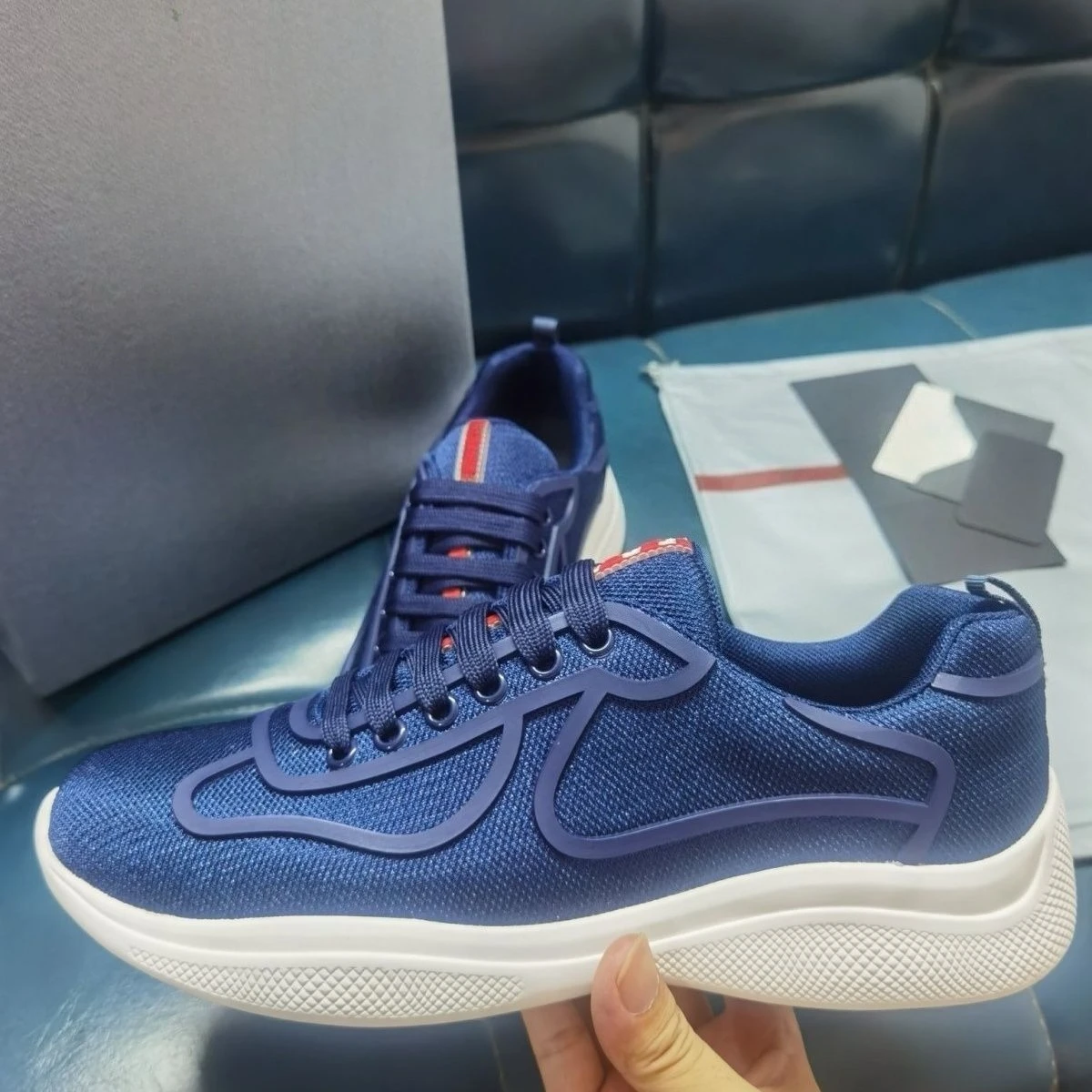 أحذية رياضية P الراقية الجديدة، أحذية شبكية مسامية، أحذية كاجوال مريحة، أحذية لوحية، أحذية جلدية، أحذية جري عصرية