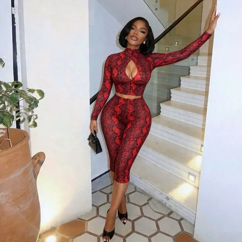 STYLISH LADY Red Snake Print Long Sleeve Crop Top And Knee Length Capri Pants Women Sexy Club Party Two Piece Suit