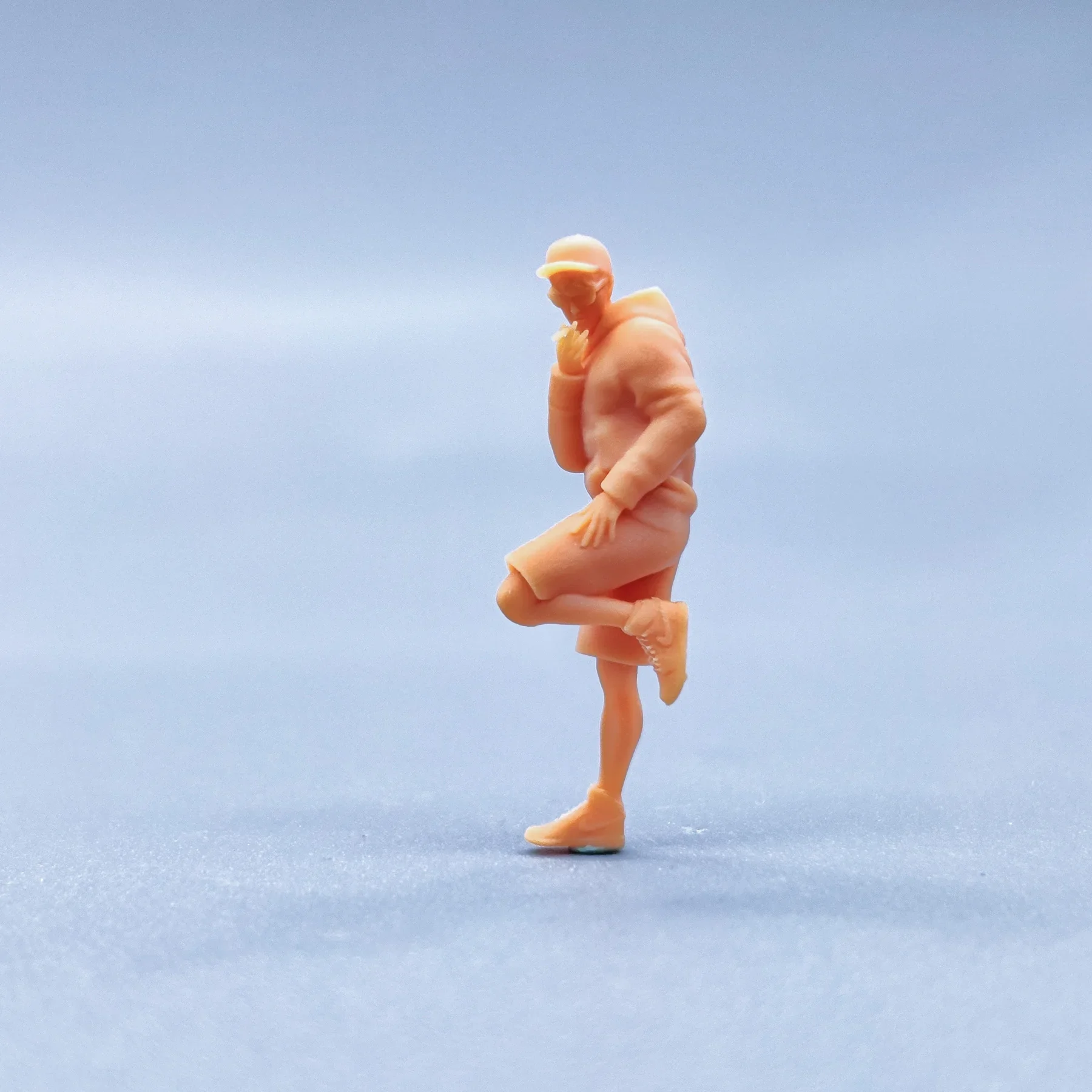 

1/64 1/43 фигурки масштабная модель смола стоячая толстовка мужская сосать Ян неокрашенные миниатюры диорама ручная роспись T834