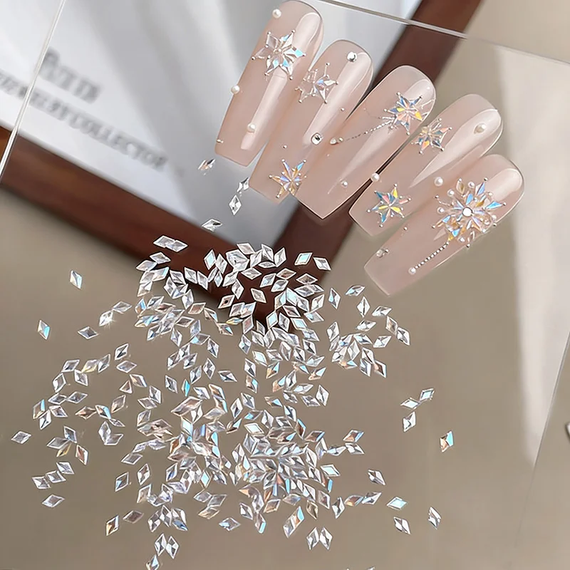 50 個混合ミニ菱形ネイルラインストーン 3D 平底ネイルクリスタル宝石光沢のあるマニキュアチップ 3D ネイルアートデコレーション