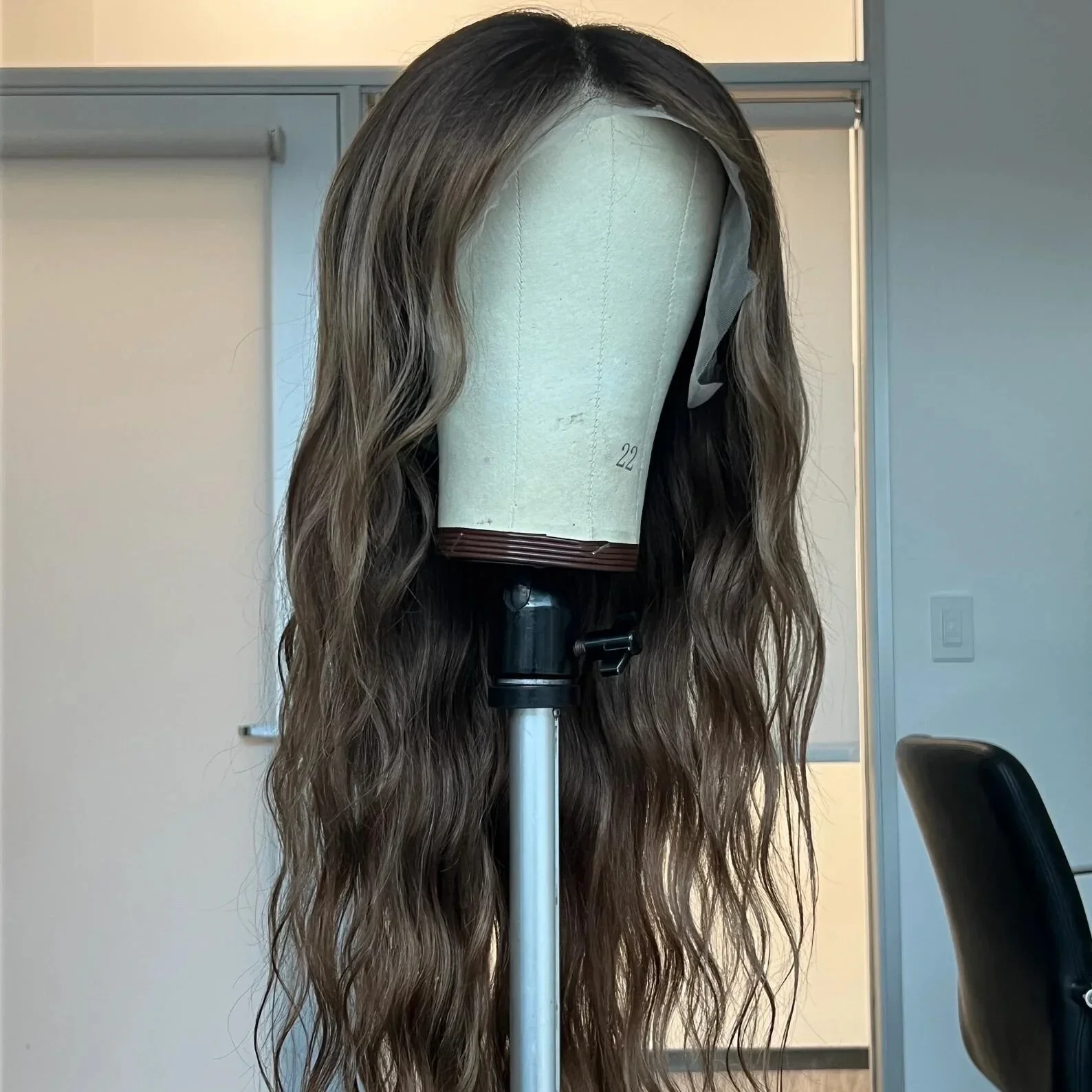 

Long 26Inch Glueless 200Density Highlight Blonde Wave Lace 5x5 Silk Base Human Hair Wig For Women BabyHair Preplucked