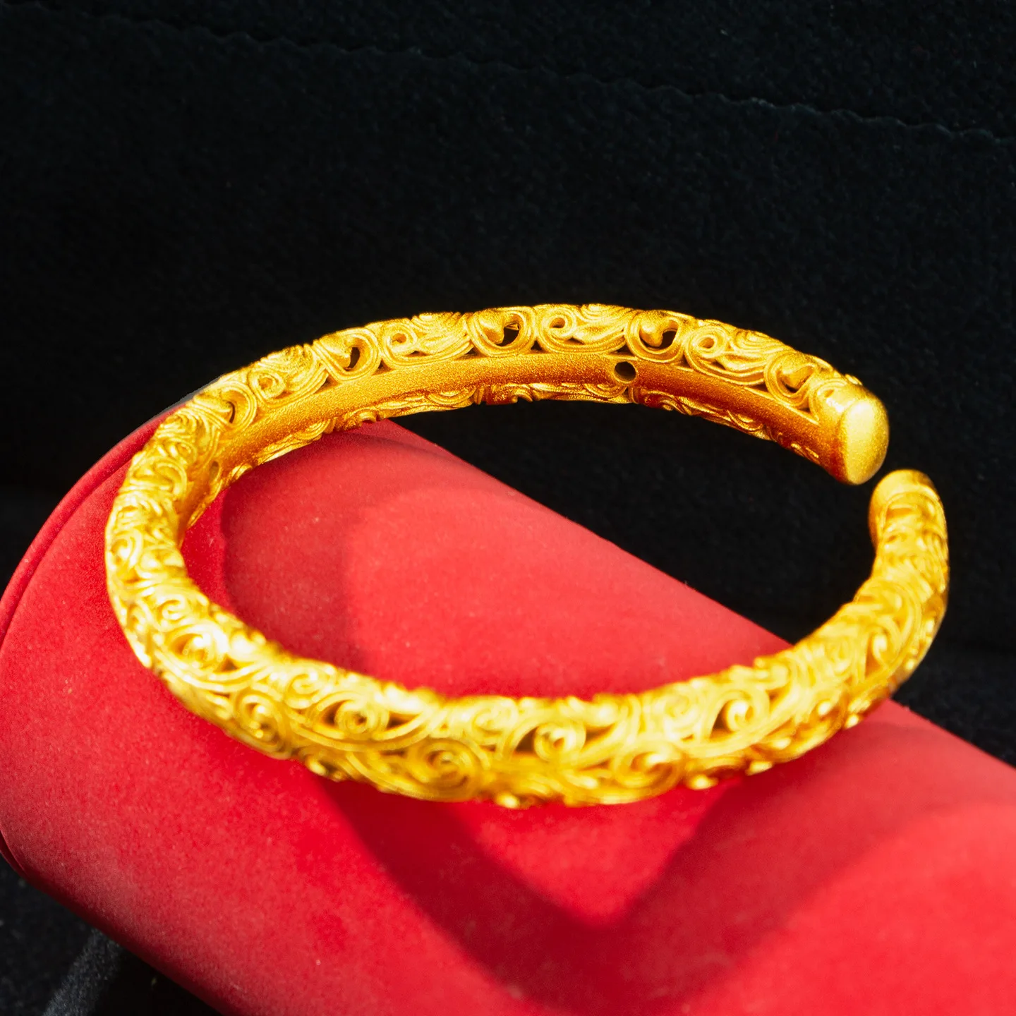 

Gold Shop Same 9999 24K Real Gold Women's Gold Bracelet with Adjustable Opening and Hollow out Bracelet Gift Beautiful Jewelry