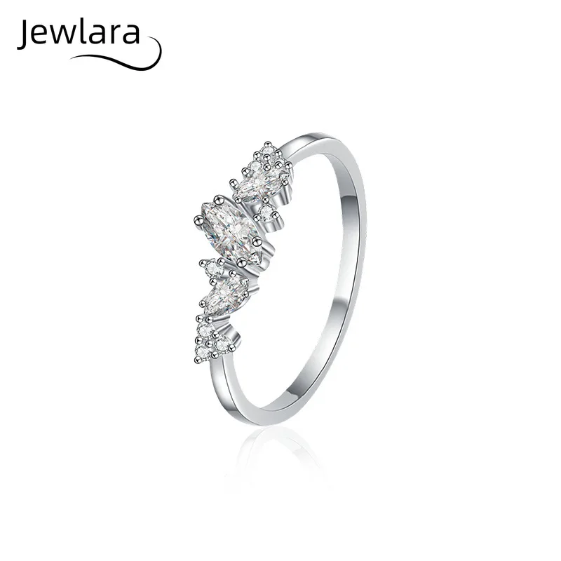 Jewlara Moissanite Ring 925 Silver Gypsy Ring, Ladies Ring, Trendy High Jewelry