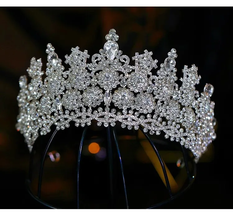 Imagem -02 - Cc-luxo Cristal Tiaras de Casamento para Mulheres Capacete de Noiva Jóias de Noivado 100 Artesanal Tiaras An060 Acessórios de Cabelo