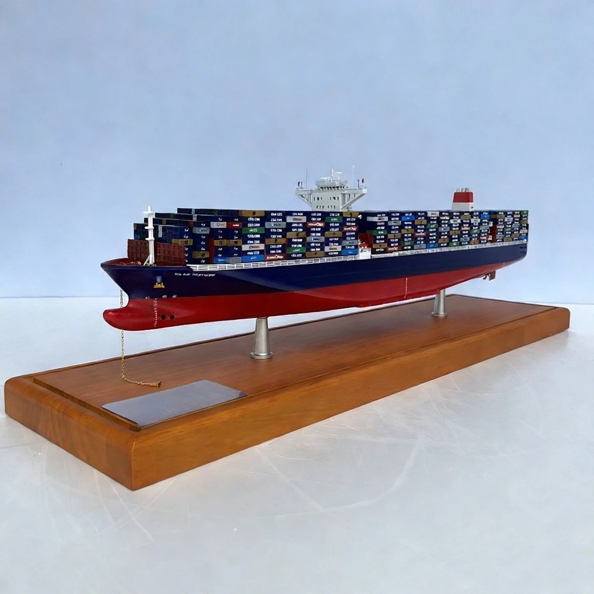 

1/600 Scale Made of Alloy Material Container Ship Mode 69cm with Rich Details Ships Static Model Ship Toy Ornament