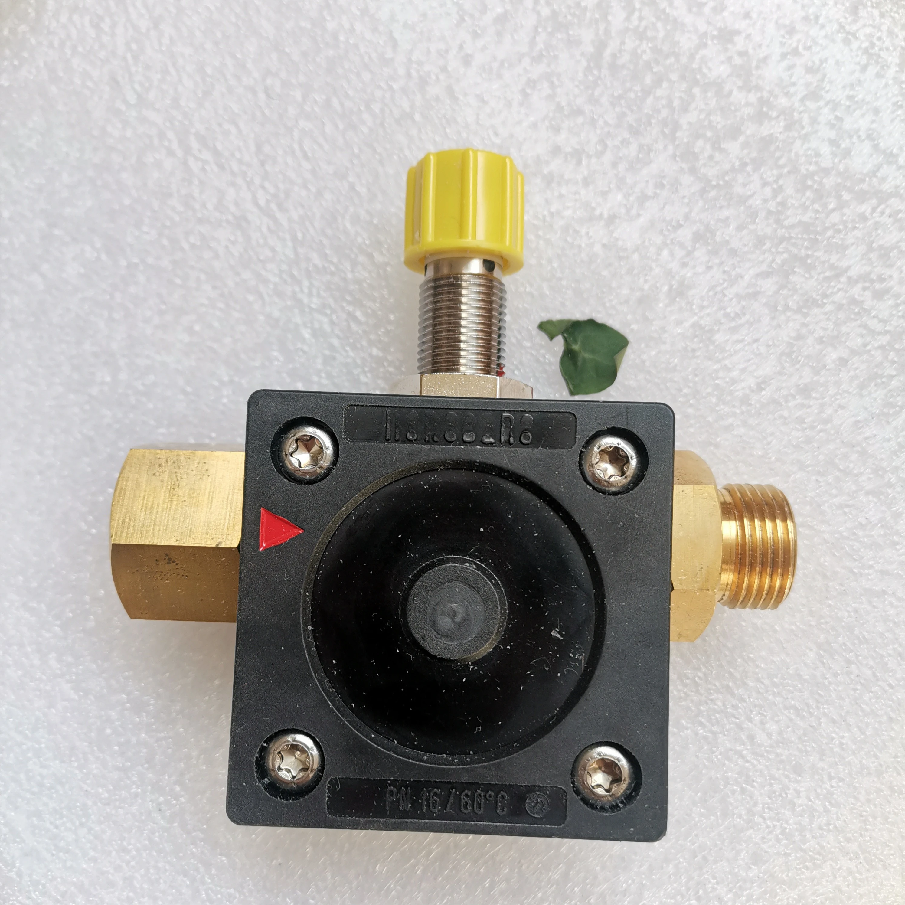 UR1-010GM-123 flow switch Honsberg original LUTZE 762189 solenoid valve plug