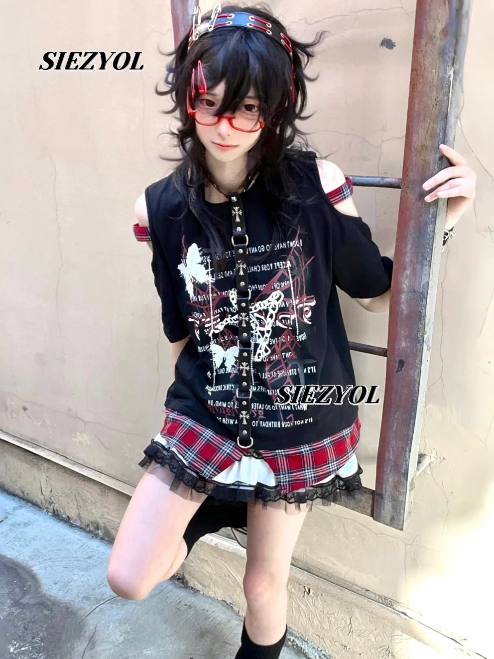 Summer New Plaid Splicing Design Sense Niche Printing Loose Shoulder T-shirt Sweet Girls Black Short-sleeved Crew Neck Tops