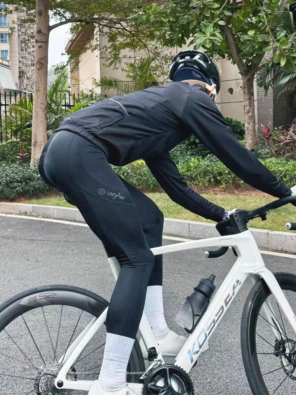 YKYWBIKE Herren Radsport-Latzhose, lange Hose für Frühling und Herbst, MTB-Fahrradhose, Pro-Team-Rennradhose 15‑25 ℃ 7 Stunden Langstreckenfahrt – Detail 3