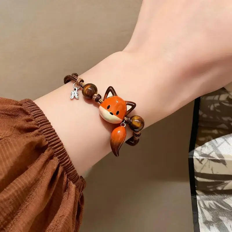 1/3/5 Stück, kreatives, handgefertigtes Armband in Tierform, niedlicher kleiner Fuchs, einzigartiges Accessoire für Damen, ideal für den täglichen Gebrauch, Partys oder als Geschenk. – Detail 3
