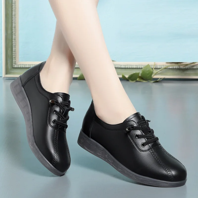 

Spring Autumn New Women Shoes Soft Leather Comfortable Soft Casual Loafers Round Head Cowhide Mom Flat Shoes Loafers Female