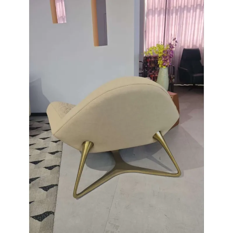 Italian light luxury sofa recliner, designer home triangular , luxury villa living room starfish , armrest single