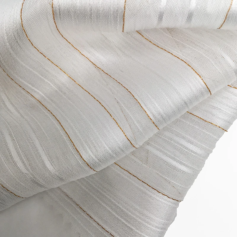 1 Meter x 1,4 Meter gekräuselter Satin-Chiffon-Gaze-Krepp, Goldgarn, faltiger Chiffon-Stoff, natürliches Weiß – Detail 6