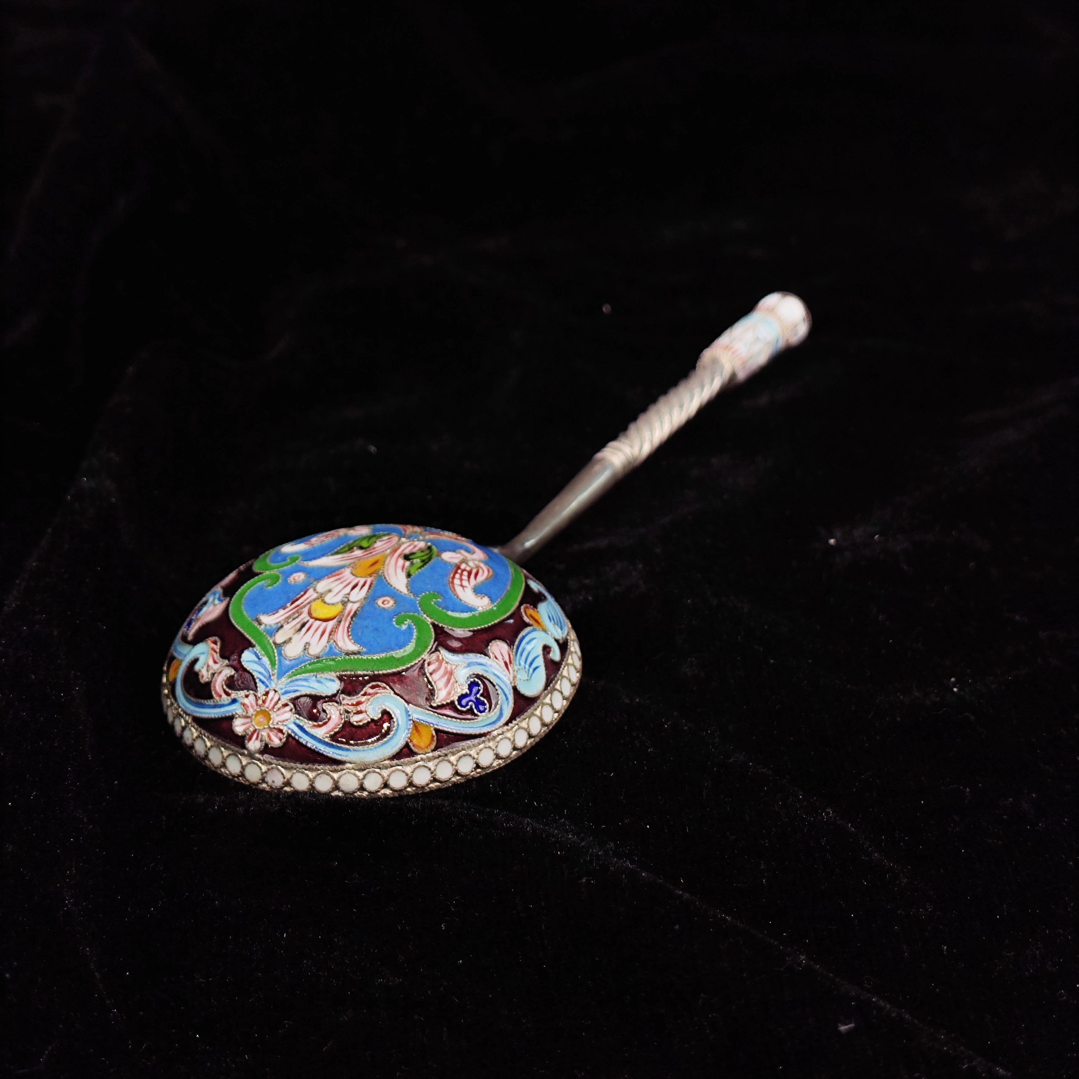 

Selection Of Fine Handmade Sterling Silver Serve Spoon Soup Spoon Elegant Filigree Enamel Hot Selling Customized Pattern