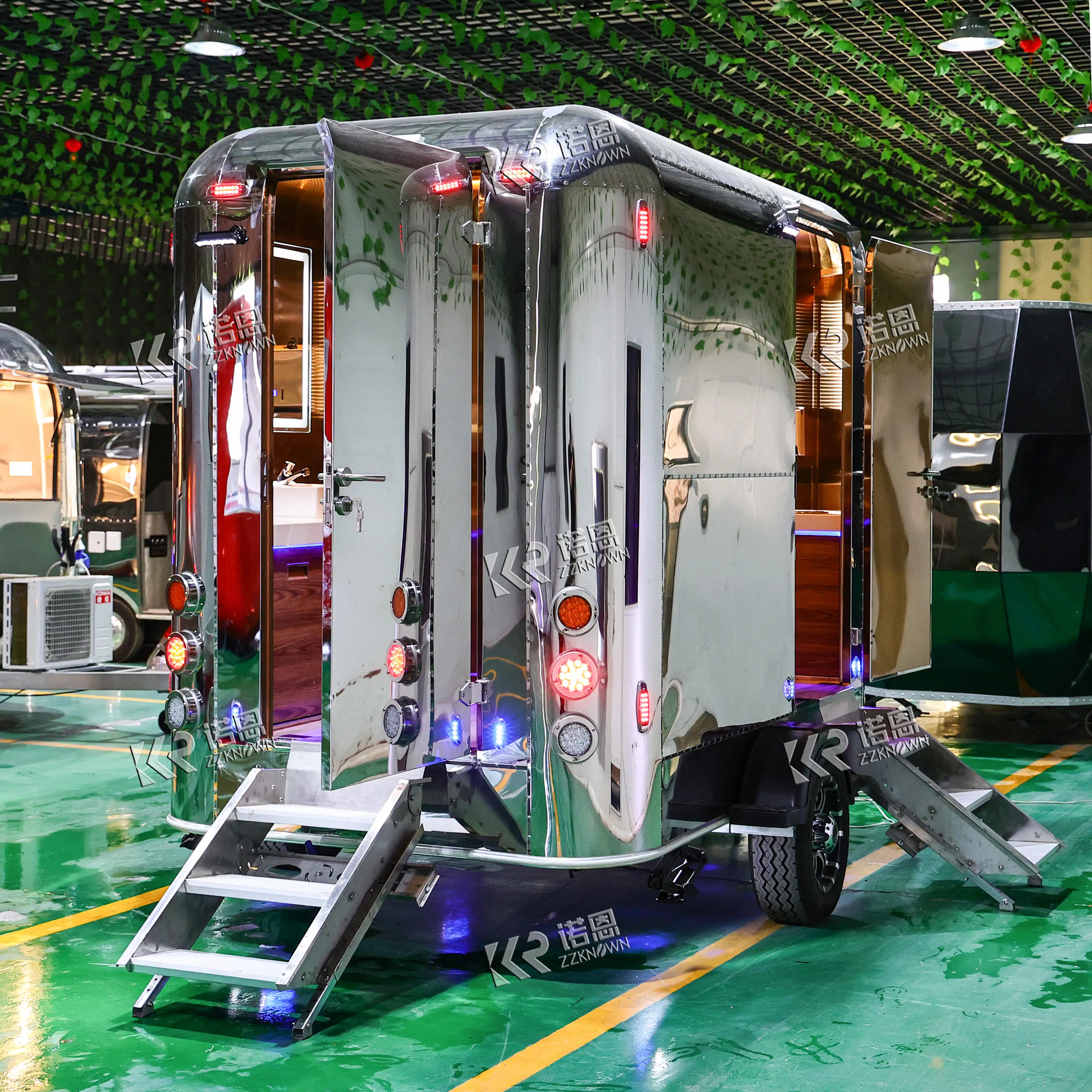 2025 Kustom Murah Harga Rendah Trailer Toilet Mewah Portabel Mobile Toilet Trailer untuk Acara Pernikahan