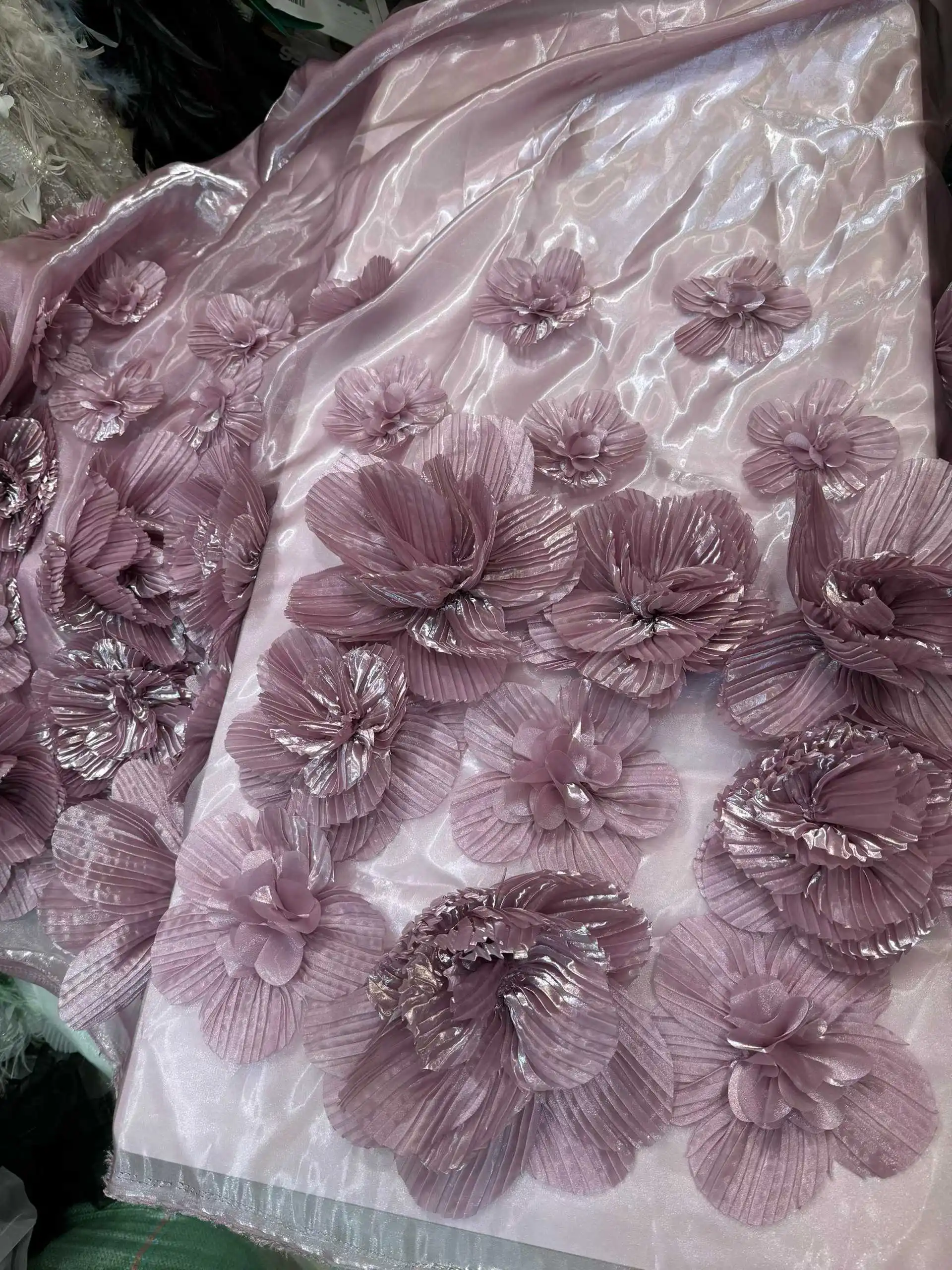 2026 Newest Nigerian 3D Flower Lace Fabric Luxury African Beaded Sequined Mesh Lace Fabric for Bridal Wedding Dresses 5 Yards