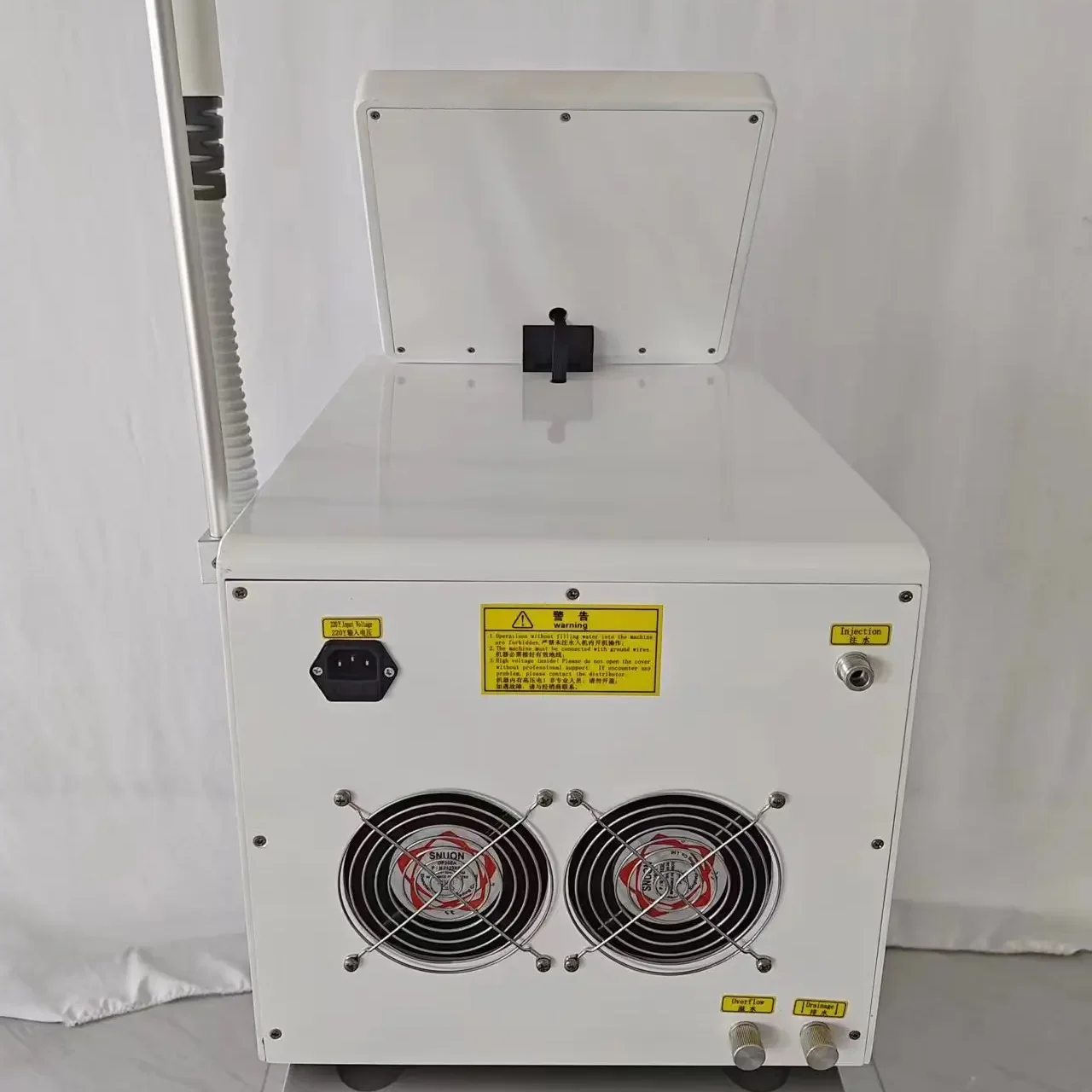 إزالة الشعر الدائم الآمن وغير المؤلم 808NM 755NM 1064NM ثلاثة أطوال موجية تكنولوجيا الجليد العناية البدنية تكنولوجيا الجليد البلاتين