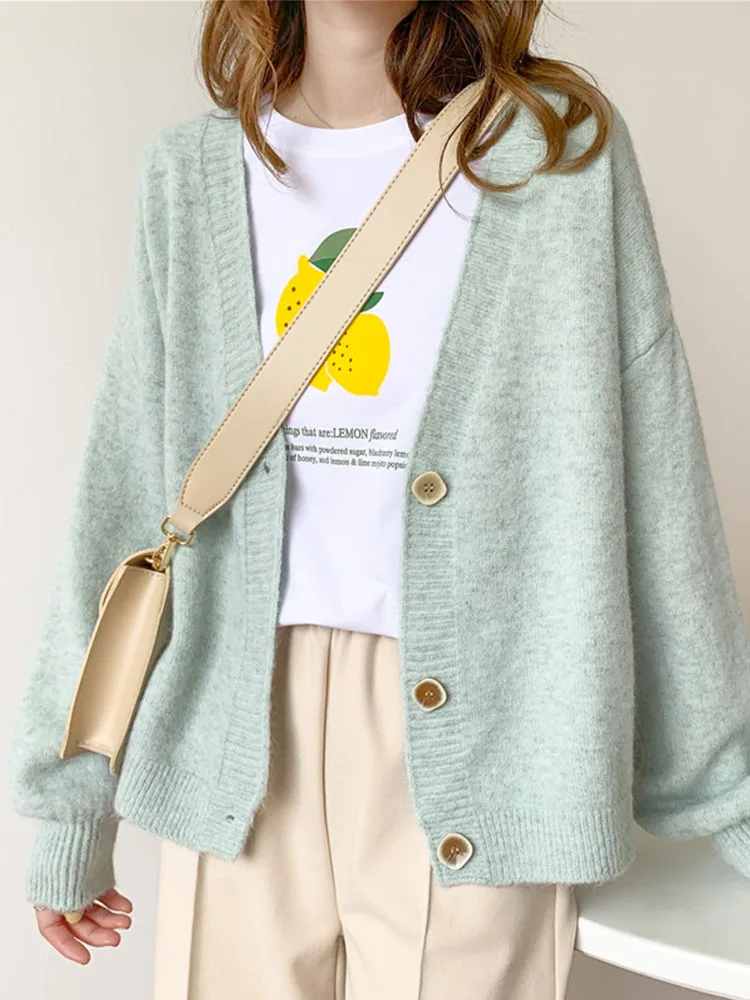 المرأة كبيرة الحجم الخامس الرقبة سترة متماسكة سترة 2025 الخريف الشتاء الكورية شيك بلوزة الفتيات أبلى Suete Mujer المعطف