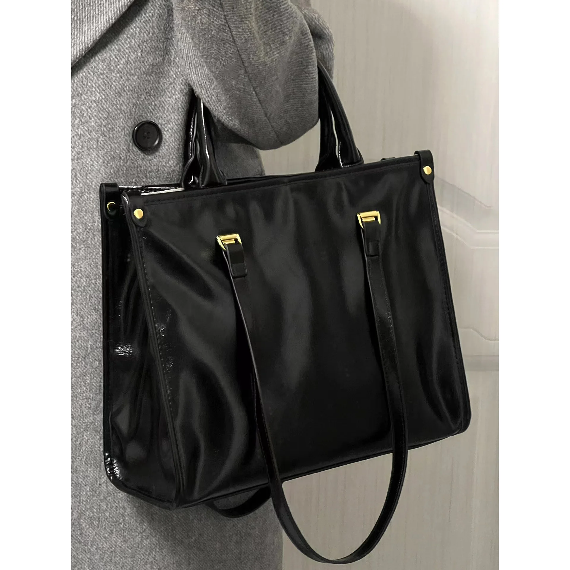 Fashion Tote Bag Women\'s New PU Light Luxury Popular Commuter Large Capacity Single Shoulder Crossbody Bag