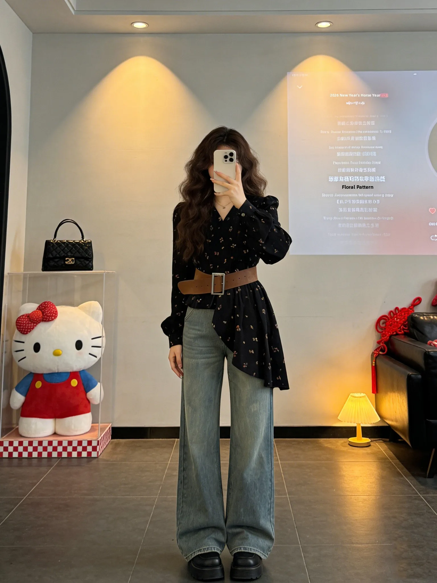 

Elegant Asymmetrical V-neck Floral Long Sleeve Shirt Women's Fashion Spring 2026 New Style Unique Chic Beautiful Top