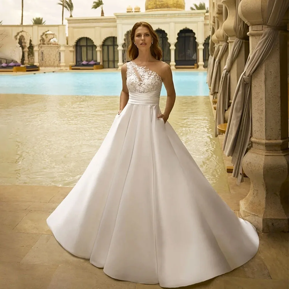 

Elegant Satin Wedding Gowns For Women Lace Appliques Illusion Princess Bride Dresses A Line Button Boho Brids Wedding Dress