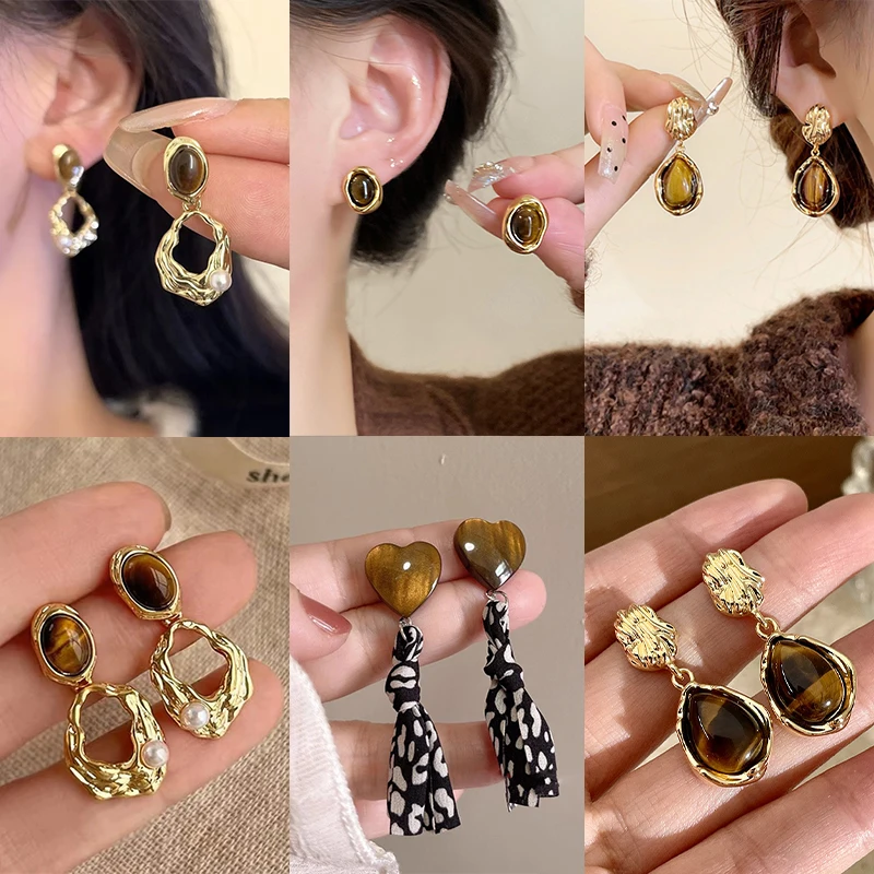 1pair French Vintage Coffee Color Resin Irregular Earrings Geometric Imitation Amber Ternperamental Earring