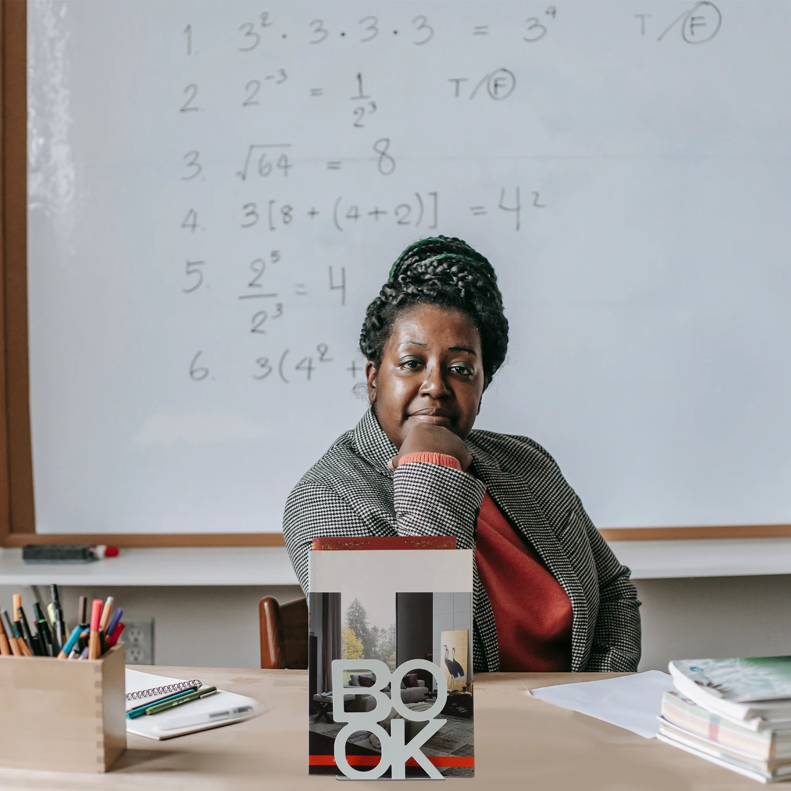 4 قطعة الدفتين المعدنية قابلة لإعادة الاستخدام أصحاب الكتب الحد الأدنى الرف منظم مكتب قراءة كتاب تقف دفتر المنظم للمكتب #1