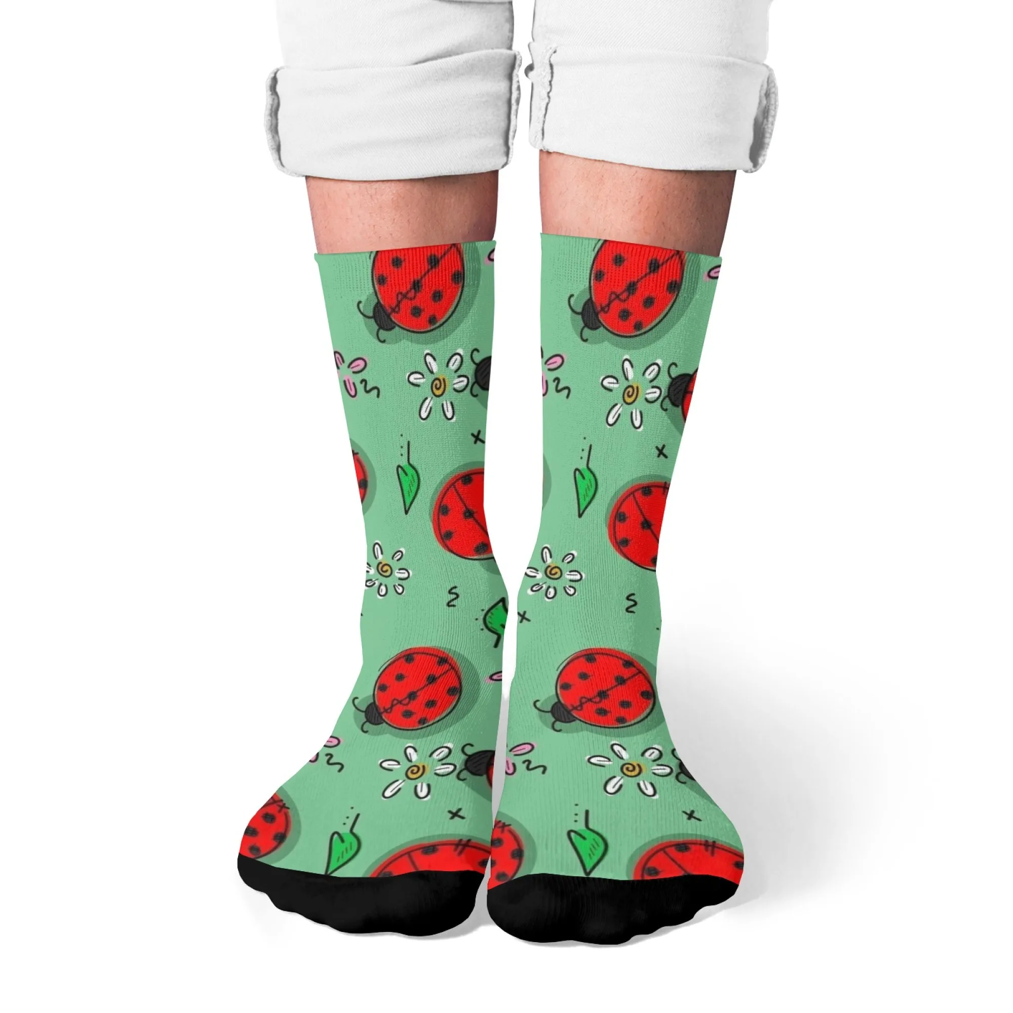 Kaus kaki pria modis dengan latar belakang hijau Ladybug kaus kaki lucu perlengkapan retro gaya logam kaus kaki hip hop jalanan pesta gila anti-selip hangat