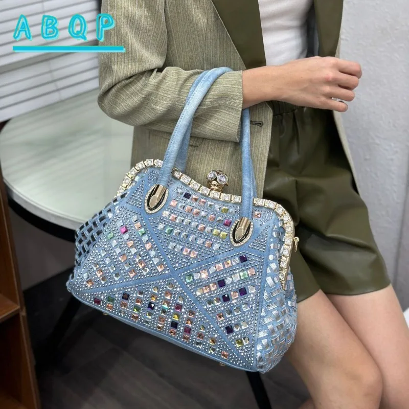 

Сумка через плечо из джинсовой ткани, новая персонализированная модная универсальная портативная сумка-мессенджер с бриллиантами, большая вместимость