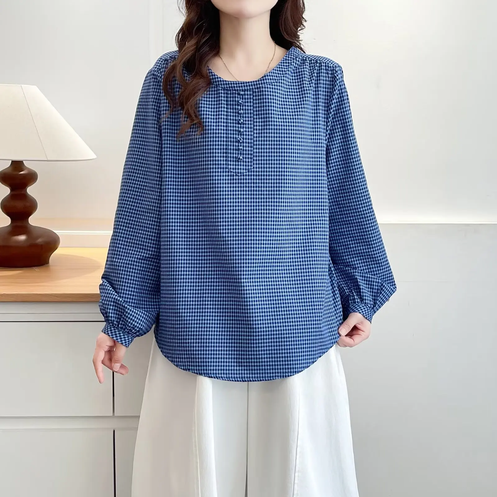 

Fashion Plus Size Women's Blouses Autumn New Style British Style Long Sleeve Plaid Shirt 2585