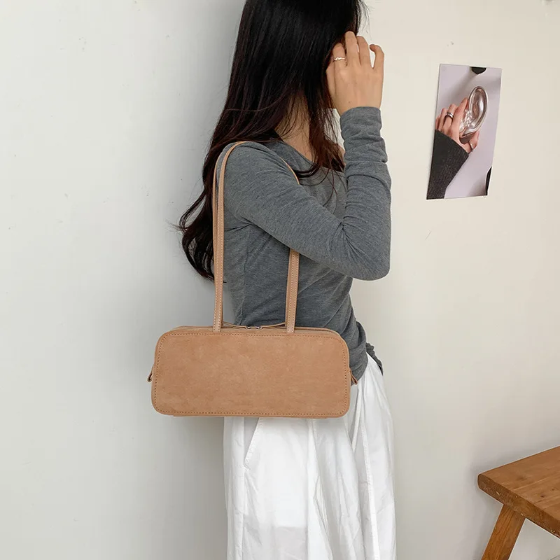 

Новинка 2023 года, осенние замшевые сумки на плечо с леопардовым принтом, сумки подмышки для женщин, винтажные дорожные сумки