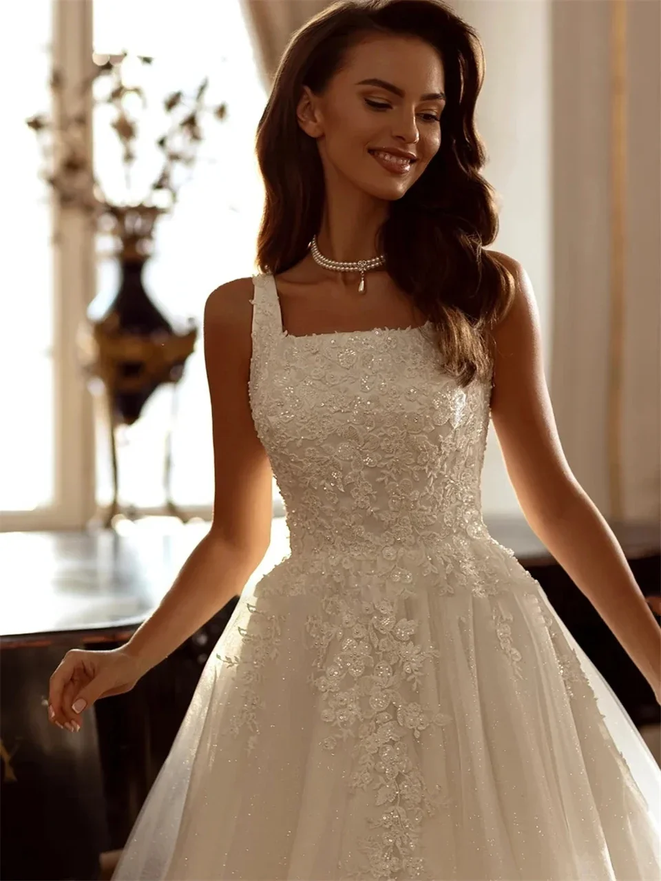 Flavinke Personalizzato Scollo A Barca Della Cinghia di Spaghetti Appliques Tulle Abiti Da Sposa Donne Sweep Treno Abiti Da Sposa abiti da sposa