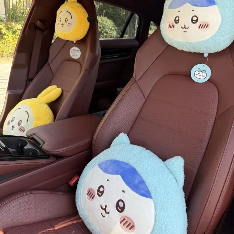 

Автомобильная подушка Chiikawa, наплечник, плюшевая женская подушка для шеи, поясная подушка, мультяшная подушка Usagi Hachiware для автозапчастей, праздничный подарок