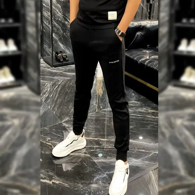 

Плюшевые повседневные брюки для мужчин, облегающие и универсальные брюки с завязками на щиколотке, известные в Интернете тренде, мужские повседневные гигиенические брюки с маленькими штанинами