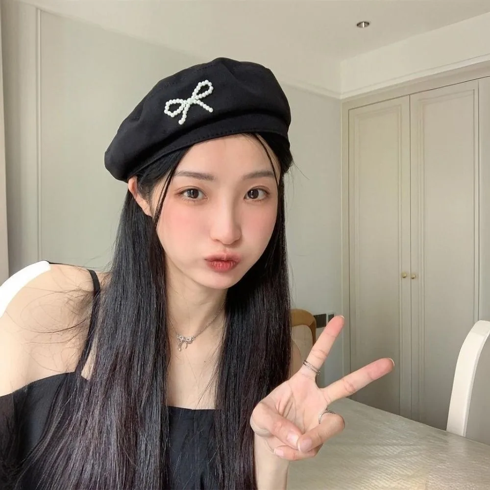 

Sweet Solid Color Pearl Bow Beret Korean Style British Style Artist Hat Retro Design Octagonal Hat Travel Use
