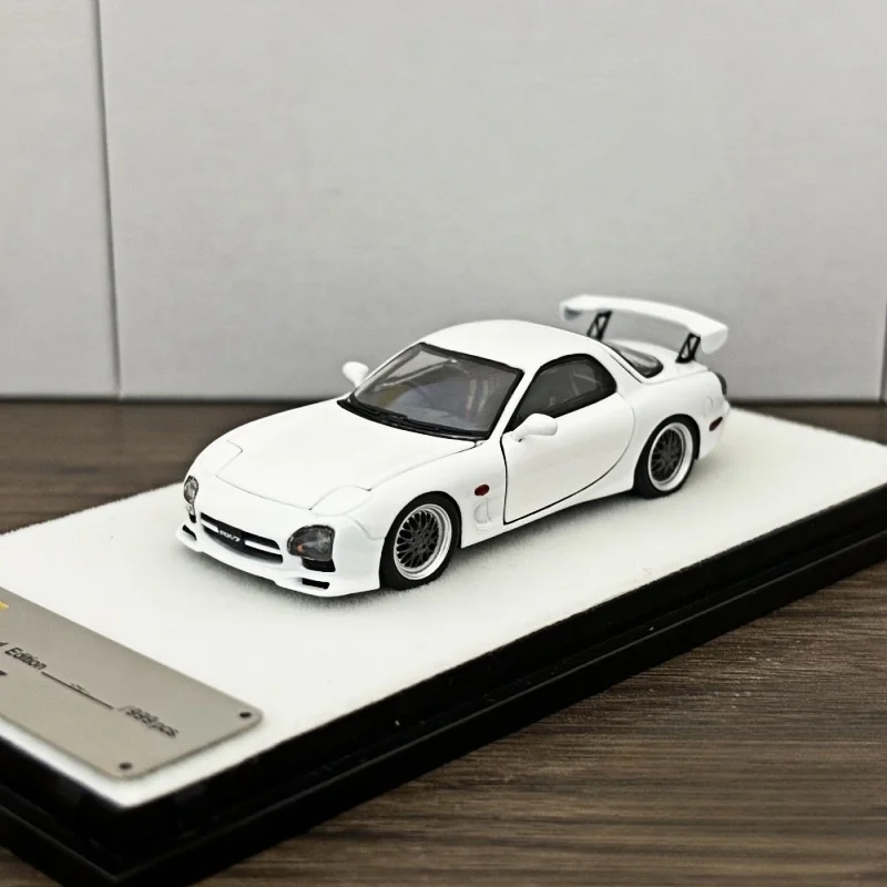 PGM 1:64 Mazda RX7 White Deluxe Alloy full open simulation car model